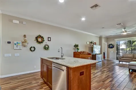 8014 Pine Crest Street Seminole FL 33777