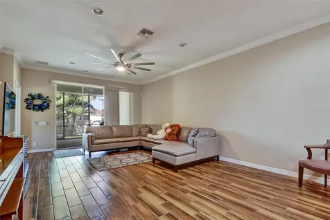 8014 Pine Crest Street Seminole FL 33777
