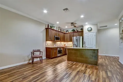 8014 Pine Crest Street Seminole FL 33777