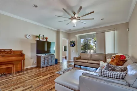 8014 Pine Crest Street Seminole FL 33777