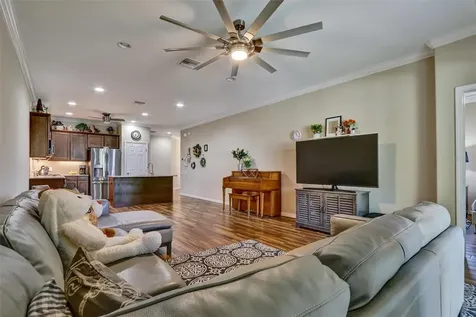 8014 Pine Crest Street Seminole FL 33777