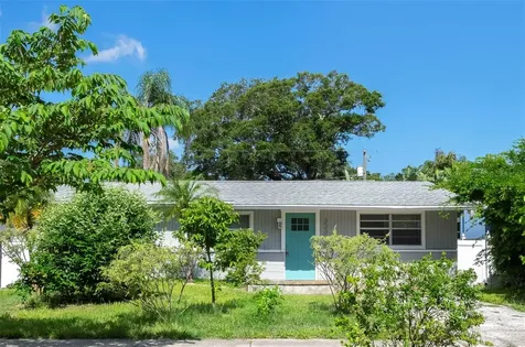 222 Orangewood Avenue Clearwater FL 33755