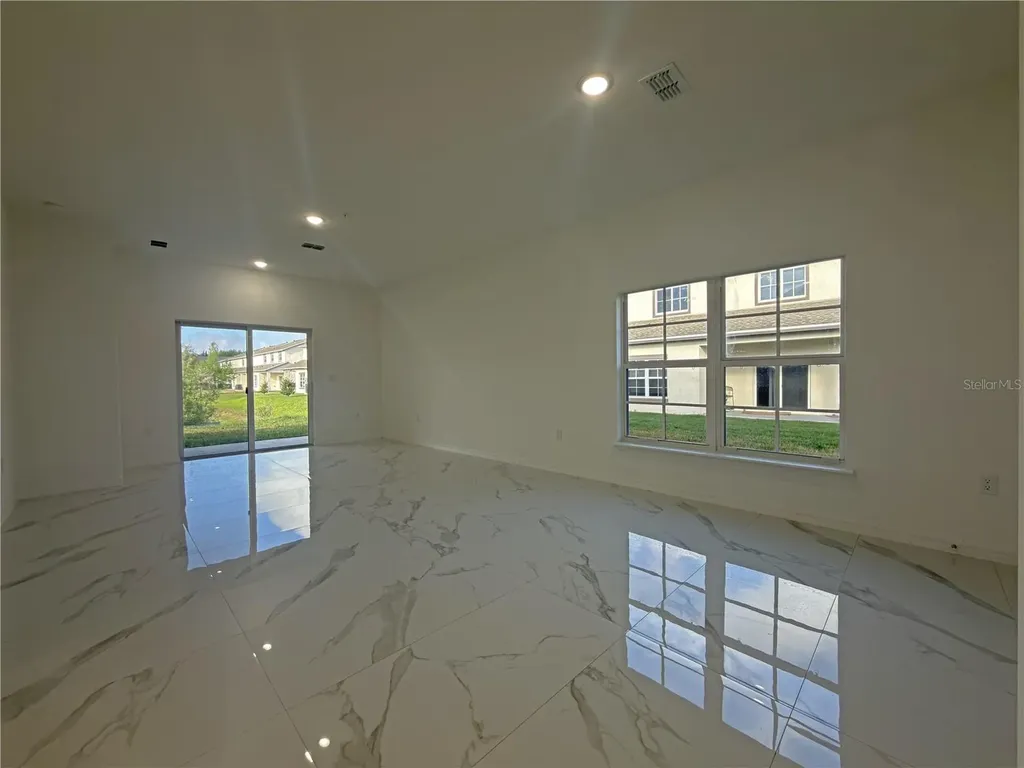 1738 Barton Towne Circle St Cloud FL 34769