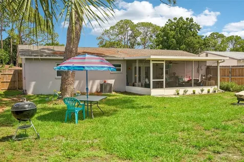 2526 Stratford Drive Sarasota FL 34232
