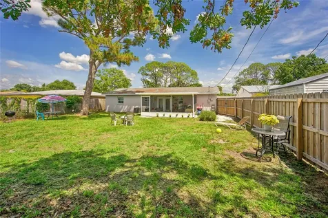 2526 Stratford Drive Sarasota FL 34232