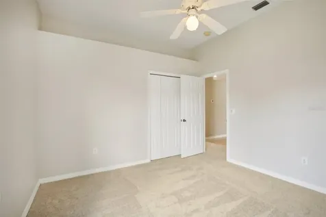 10010 Kingshyre Way Tampa FL 33647
