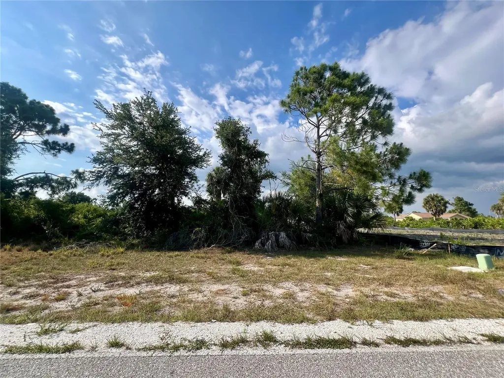 12106 Foresman Boulevard Port Charlotte FL 33981