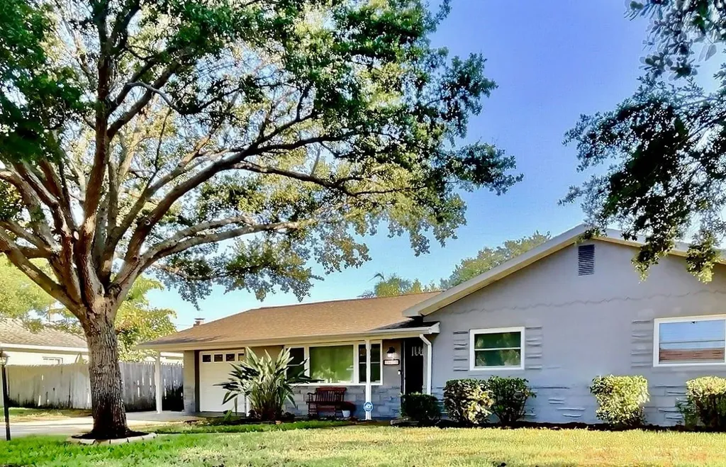 6477 17th Place N St Petersburg FL 33710