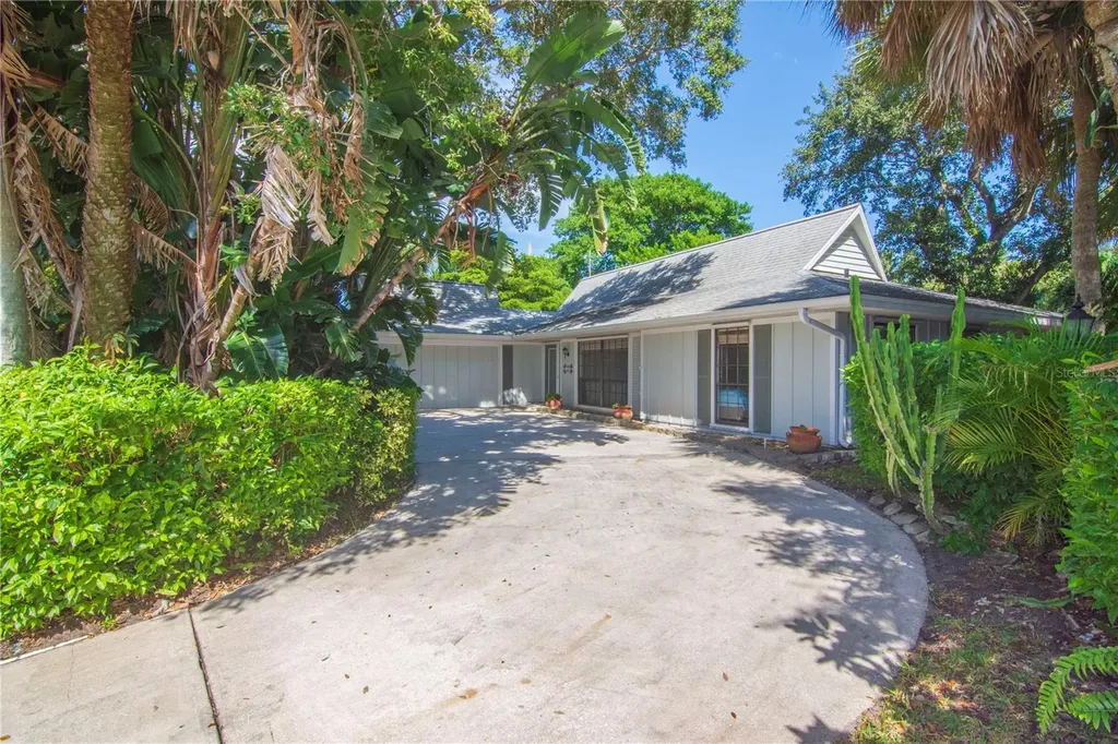 1020 Windsong Way Vero Beach FL 32963