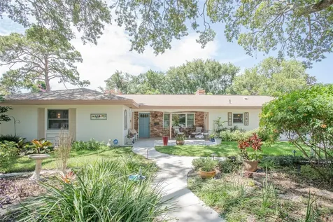 229 57th Avenue S St Petersburg FL 33705