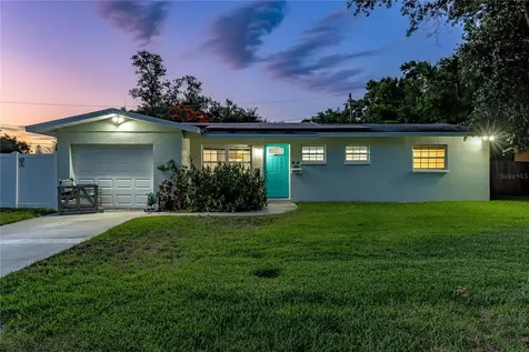 3933 Porpoise Drive SE St Petersburg FL 33705