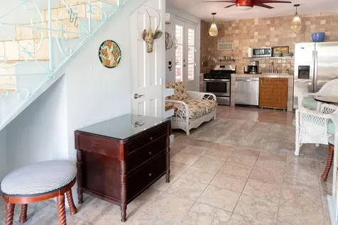 393 Calle Jose Sueiro Vieques PR 00765