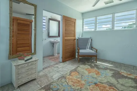 393 Calle Jose Sueiro Vieques PR 00765