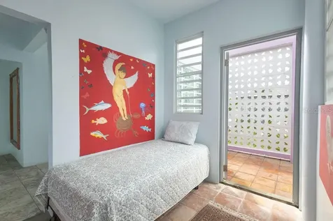 393 Calle Jose Sueiro Vieques PR 00765