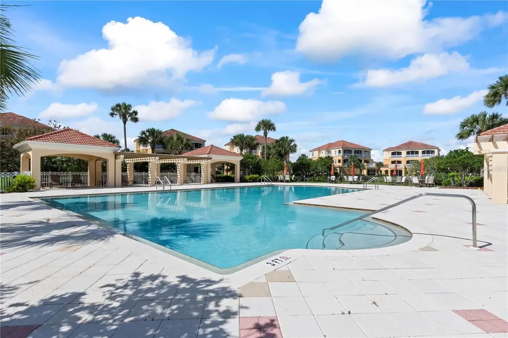 40 Casa Bella Circle Palm Coast FL 32137