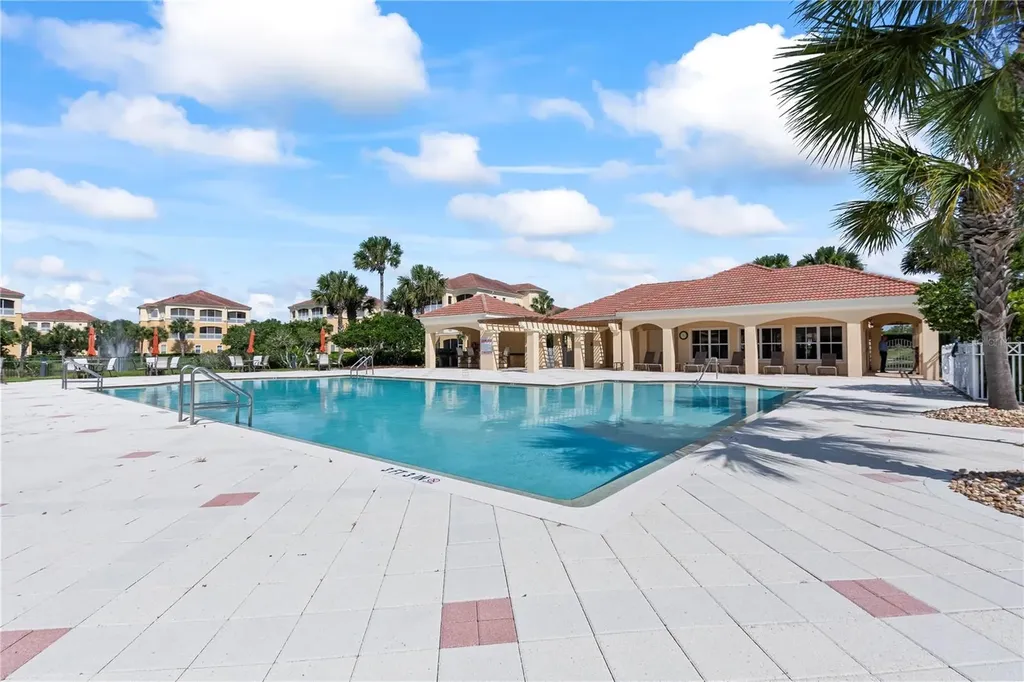 40 Casa Bella Circle Palm Coast FL 32137