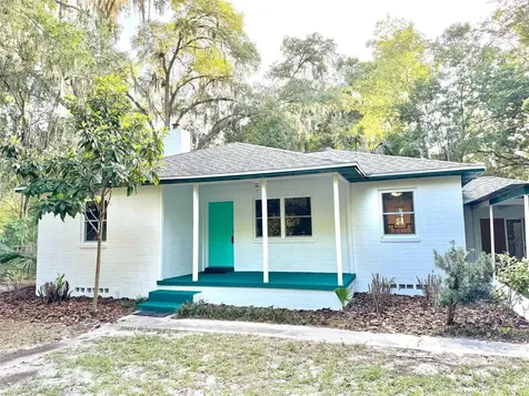 1002 NE 15th Place Gainesville FL 32601