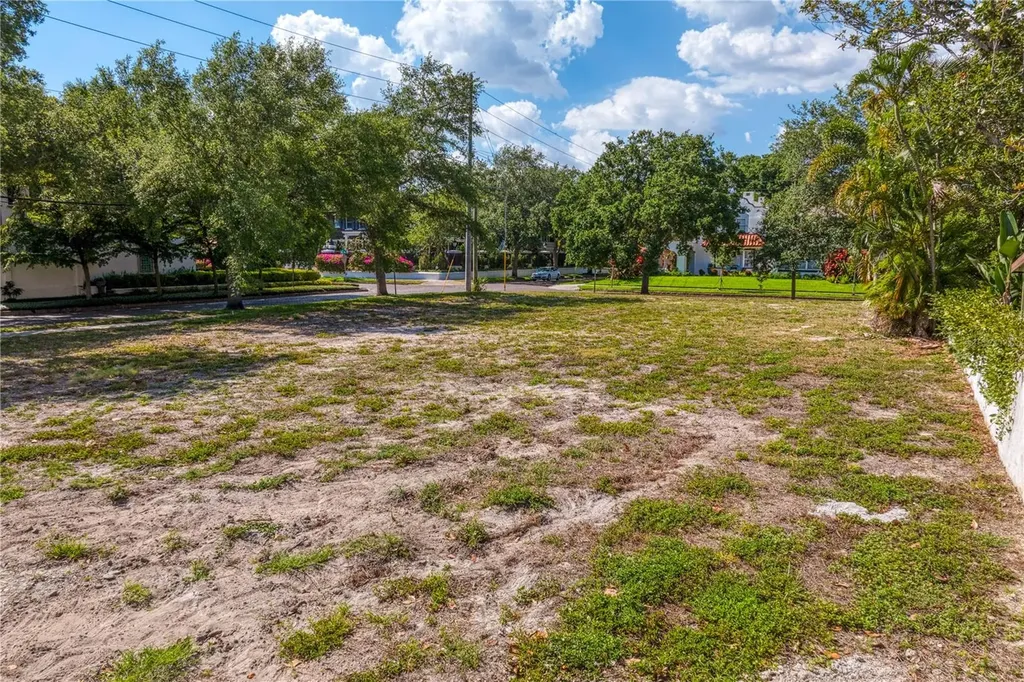 146 14th Avenue N St Petersburg FL 33701