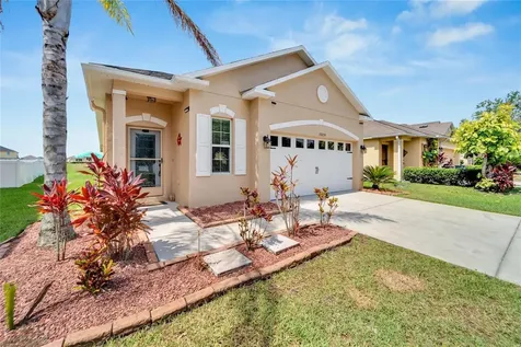 13239 Waterford Castle Drive Dade City FL 33525