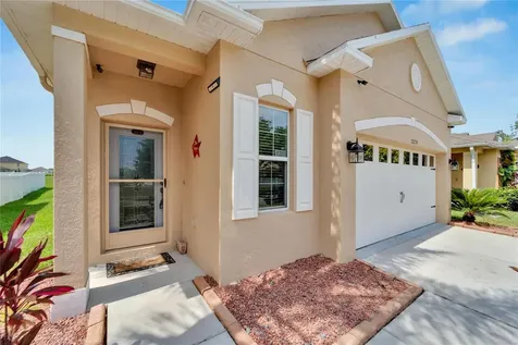 13239 Waterford Castle Drive Dade City FL 33525
