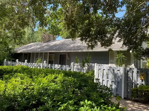 3616 Flores Avenue Sarasota FL 34239