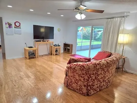 4096 Summerwood Avenue Orlando FL 32812