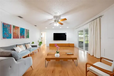 4096 Summerwood Avenue Orlando FL 32812