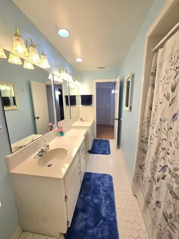 4096 Summerwood Avenue Orlando FL 32812