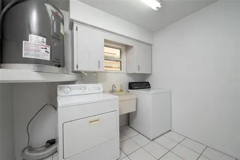 4096 Summerwood Avenue Orlando FL 32812