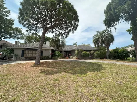 2556 Heron Lane N Clearwater FL 33762