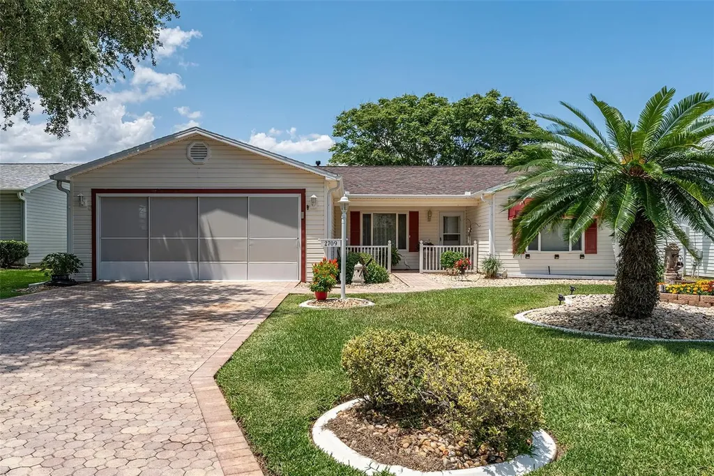 2709 Privada Drive The Villages FL 32162