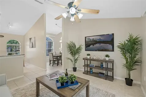 933 Van Loon Court Kissimmee FL 34758