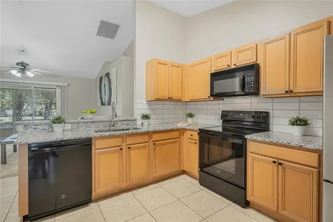 933 Van Loon Court Kissimmee FL 34758