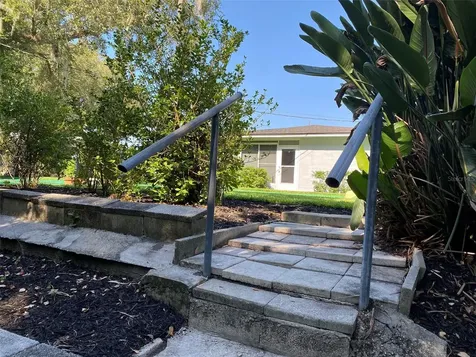 1515 Leslie Drive Lakeland FL 33801