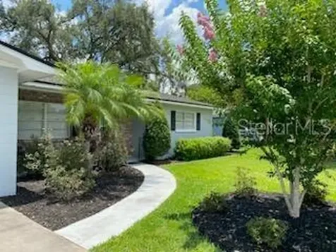 1515 Leslie Drive Lakeland FL 33801