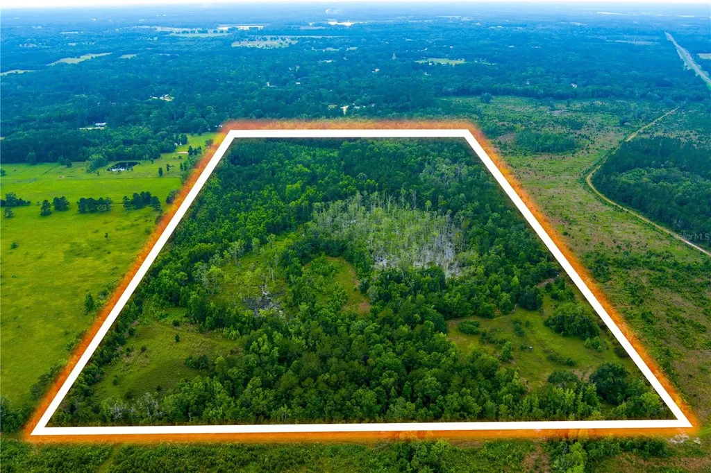 NW Colin Court Lake City FL 32055