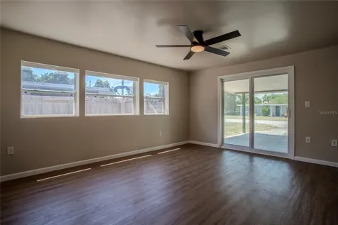 1208 Osceola Avenue Tavares FL 32778