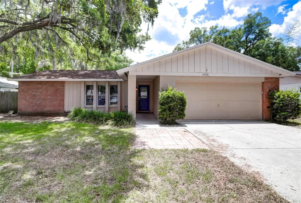 2203 Blind Pond Avenue Lutz FL 33549