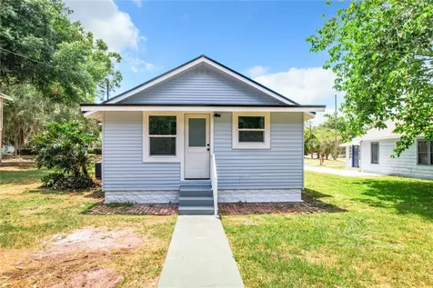 420 N Texas Avenue Tavares FL 32778