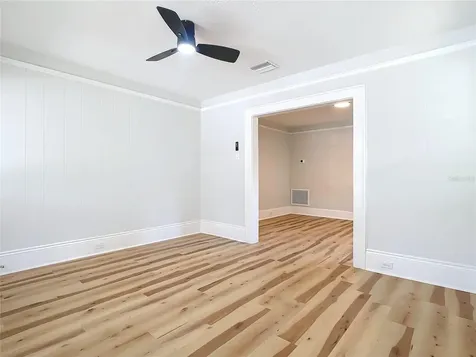 420 N Texas Avenue Tavares FL 32778