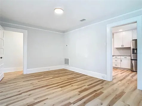 420 N Texas Avenue Tavares FL 32778