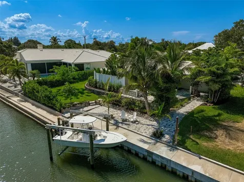 611 Ramblin Rose Lane Nokomis FL 34275