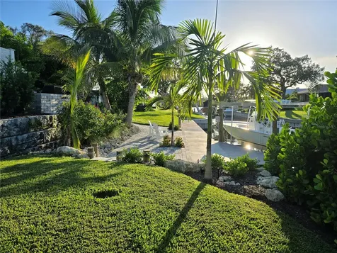 611 Ramblin Rose Lane Nokomis FL 34275