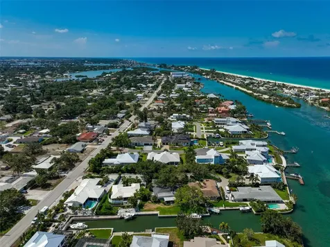 611 Ramblin Rose Lane Nokomis FL 34275