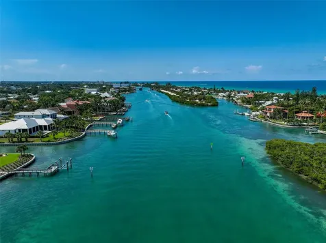 611 Ramblin Rose Lane Nokomis FL 34275