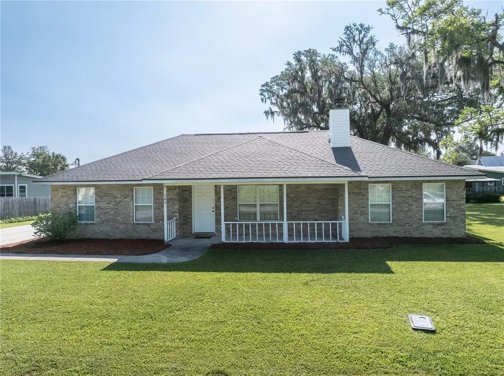 245 NW 4th Avenue Lake Butler FL 32054