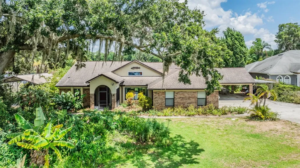 15912 Willowdale Road Tampa FL 33625