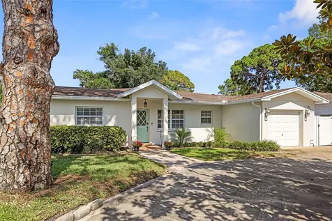 9031 2nd Street N St Petersburg FL 33702