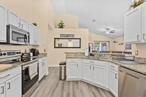 1722 Palmetto Pine Lane Orlando FL 32826