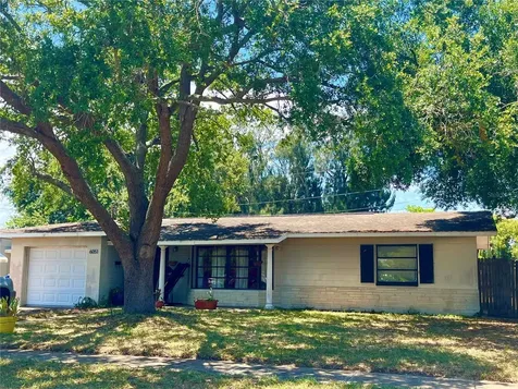 6051 34th Avenue N St Petersburg FL 33710